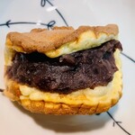 吉冨幸進堂 - わっふる　つぶあん