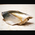 鮨 龍次郎 - ・小鰭