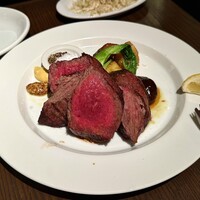 銀座ブルーリリー ステーキ＆チャイニーズレストラン - 