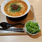 麺と肴 担々麺 ぺん坊 - 