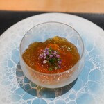 銀座 大石 - 生うにのコンソメゼリー寄せ、カリフラワークリーム