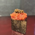 鮨けんすけ - 【看板握り】とろたくキャビア軍艦