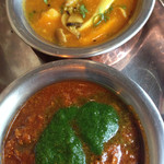 シバカリーワラ - きのこのダールとラムキーマwithミントソース