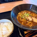 沖繩炭火料理店 Umusannoniwa