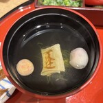 あつた蓬莱軒 - おすましもお上品