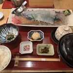 対馬のどぐろとイカ活き造り 博多 魚蔵 都ホテル店 - 