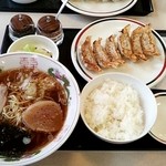 みよしの - みよしのラーメンセット　@668円