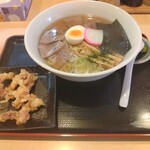 らーめん一歩 - チャーシューメンとゲソ天