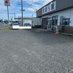 天真らん漫 - だだっ広い駐車場