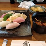 漁師寿司 海蓮丸 - 寿司と赤だし