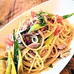 GROTTA PICCOLA  - 藁香る秋刀魚と九条ネギのアーリオオーリオ