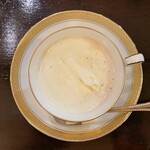 築地 - 2025.10.02 (木)    ウインナー珈琲　800円（税込）