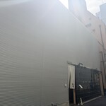 日本料理 山崎 - モダンなファサード