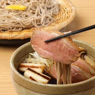 厳選合鴨で贅沢に味わう極上鴨そば