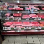 吾妻屋 - ショーケース(肉1)