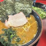 豚骨醤油ラーメン 王道家 柏店 - 