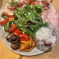 MAKIBI - 特製前菜盛り合わせ