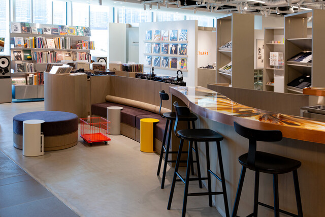 MILK TEA SERVICE BEAMS CULTUART TAKANAWA - 高輪ゲートウェイ