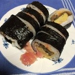 Sushi Taishou - お皿に盛り付けて