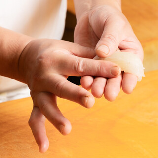 明石の老舗鮓店を継ぐ四代目大将の歩みとこだわり