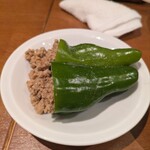 四谷一丁目 もつ焼のんき - 肉詰めピーマン