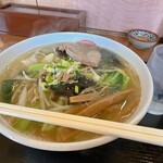 覇龍 - 野菜そば！野菜たっぷり、チャーシューもホロホロタイプ♡メンマもちゃんと作ってる感じでした！