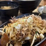 尾田ホルモン店 - 