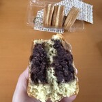 十勝あんこのサザエ - あんこたっぷり