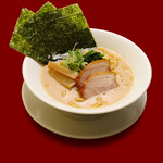 醤油豚骨ラーメン きんいろ - 醤油豚骨ラーメン