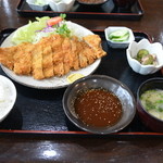 ひかり食堂 - とんかつ定食