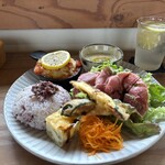 KULM - ランチプレートとレモンスカッシュ！