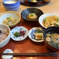 豆富料理と吟醸せいろ蒸し 八かく庵 大阪ステーションシティ店 - 