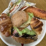 梅ちゃん農園のパン屋さん ウメパン 八木店 - 