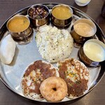 MAK's Dining - 