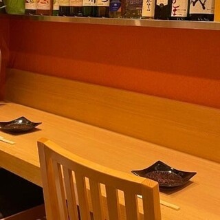【カウンター席（6席）】お一人様でもご利用いただきやすいお席。