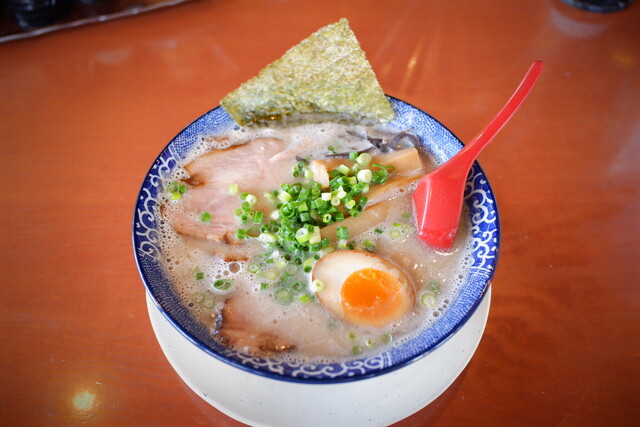 Hakata Ramen Tsurukame Do Ryokujin No Kura Ten
