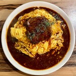 チャモロ - やわらか厚切り牛タンオムライス