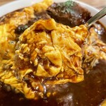 チャモロ - やわらか厚切り牛タンオムライス