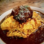 チャモロ - やわらか厚切り牛タンオムライス