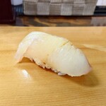 すし雅 - 地物 ヒラメ