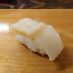 すし雅 - 地物 帆立