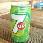 缶ジュースセブンナップ130円