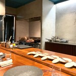 馳走西健一 - 店内