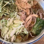 たき山 - 肉そば大盛＋納豆玉