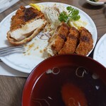 日進食堂 - バツグンの肉厚！
