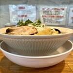 ボニート・ボニート - サイド