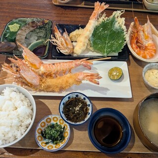 口コミ一覧 : くるまえびキッチンTAMAYA - 名護市/海鮮 [食べログ]