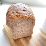 ステッピン - 北海道産ライ麦食パン（ひまわりの種入り）