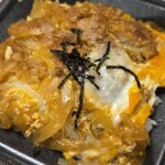 スーパーセンタートライアル - 料理写真:とんかつは80gくらいかな。