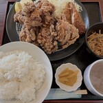 食堂マル - 唐揚げ定食ごはん大盛り+イカフライ